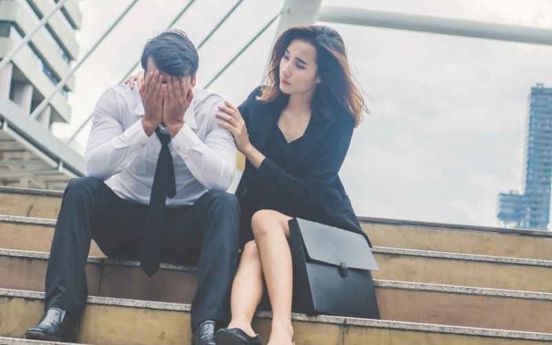 Faut-il obligatoirement se faire accompagner par un avocat ?-ENTREPRISE DANS LA CITE