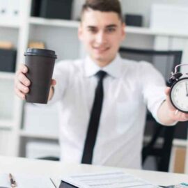 Calcul des heures de travail et du salaire : méthode simple et exemples Calcul des heures de travail et du salaire : méthode simple et exemples